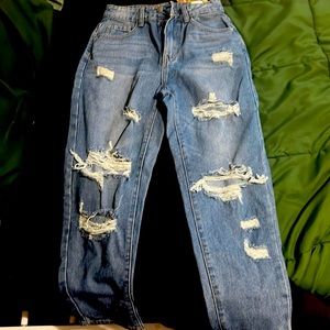 Straigh Leg Jeans ~ Never Worn